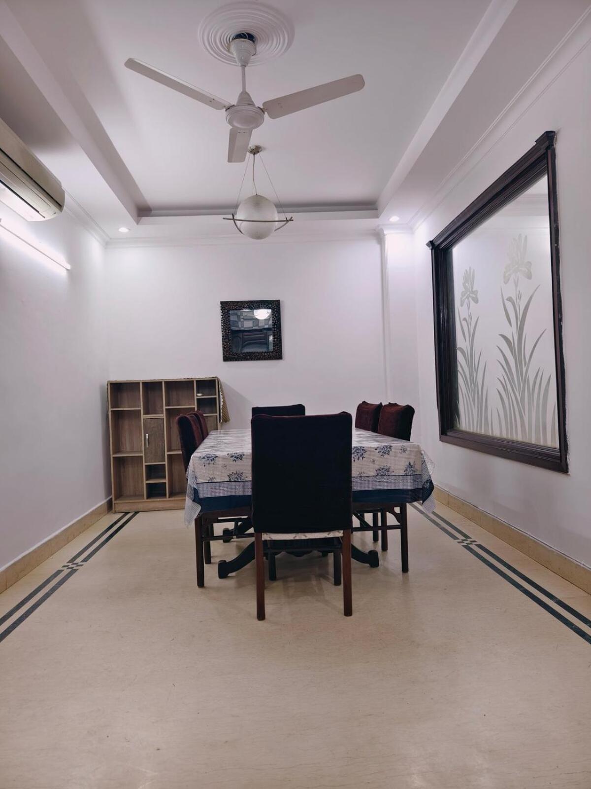 Hostmystay-3bhk In Gk3 ! Mblck Appartement *